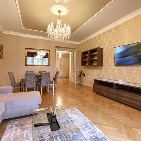Milosrdnych Apartments Prag Exteriör bild