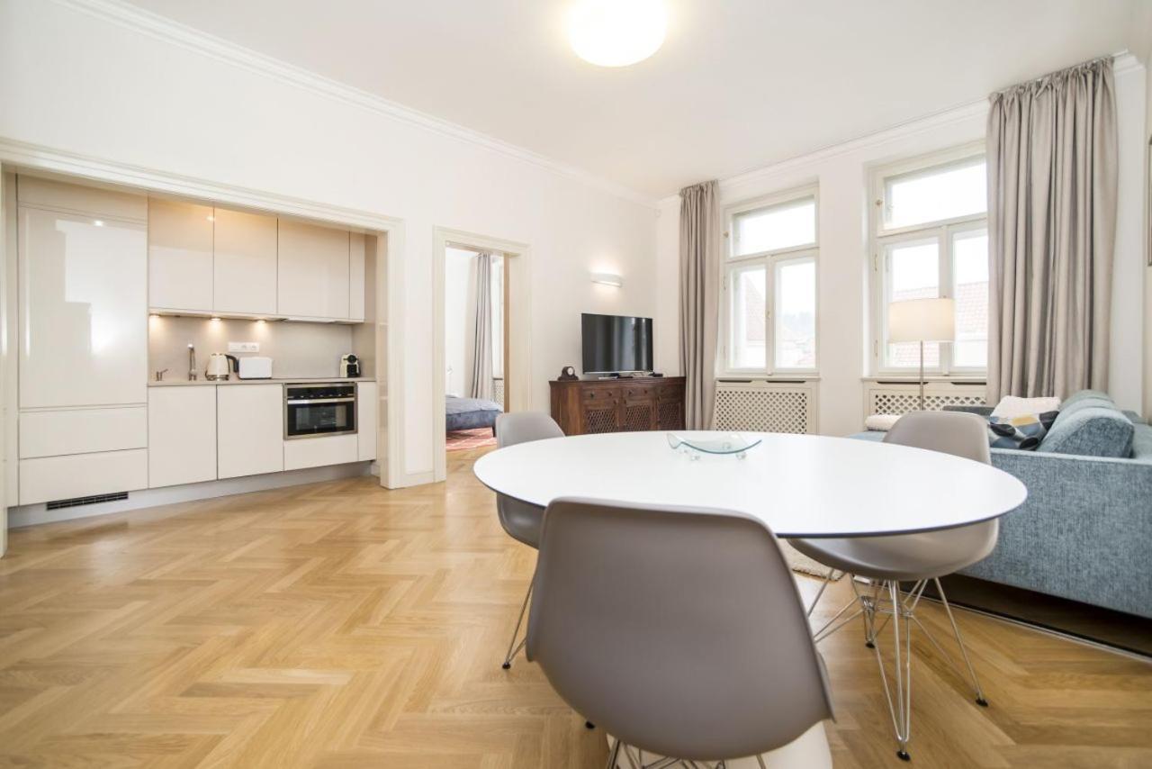 Milosrdnych Apartments Prag Exteriör bild